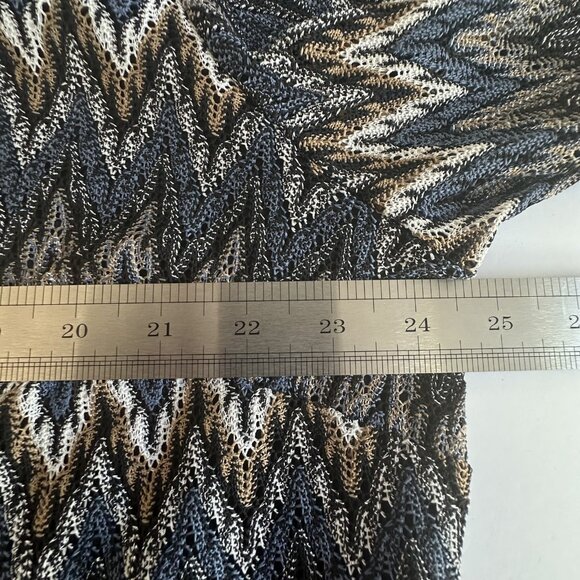 Cato Mini Sheath Dress Womens 22/24W Chevron Zig Zag Knit‎ Pullover Black Hem - Picture 6 of 8